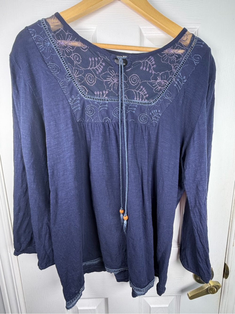 Kommotion NY Navy Embroidered Peasant Top Women's XL Boho Cottagecore Floral
